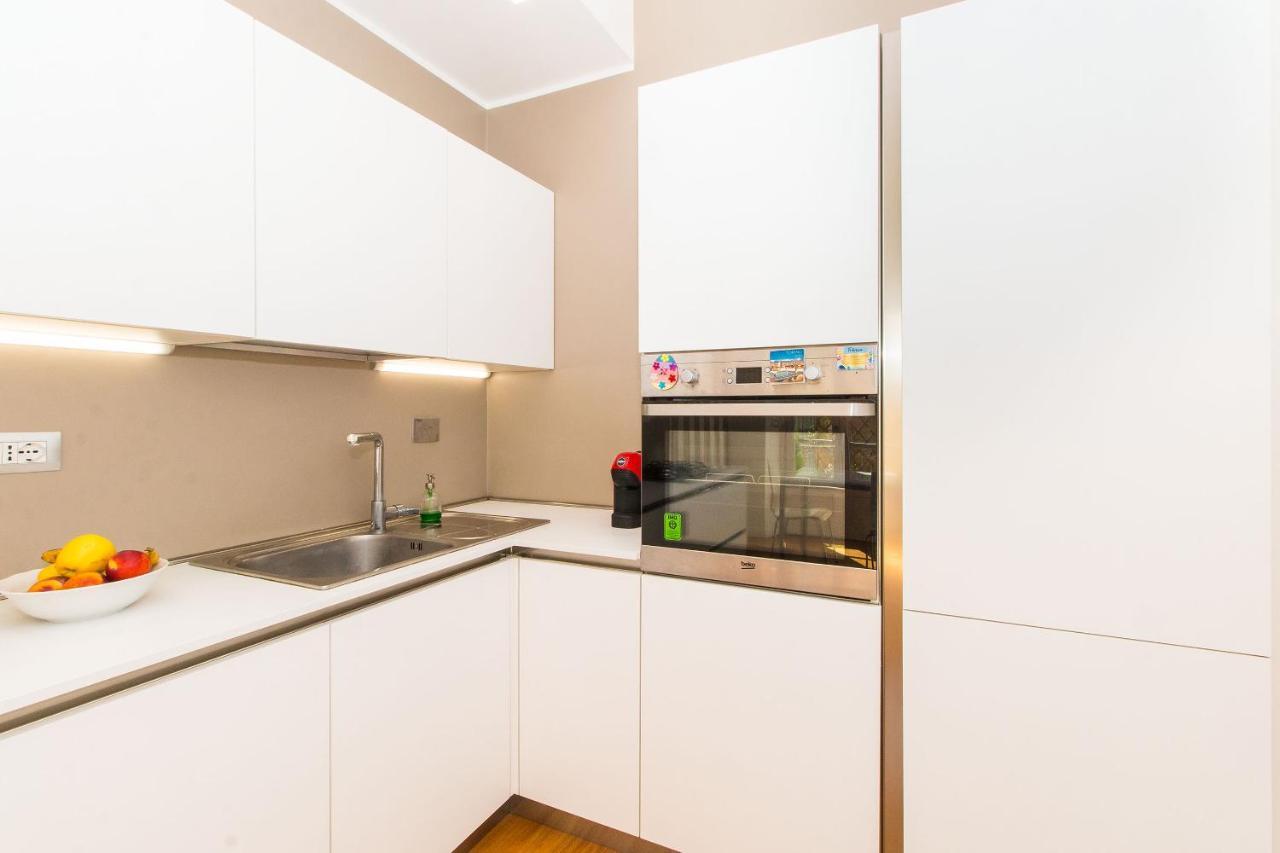Porta Nuova & Parco Del Valentino Roomy Flat Turijn Buitenkant foto
